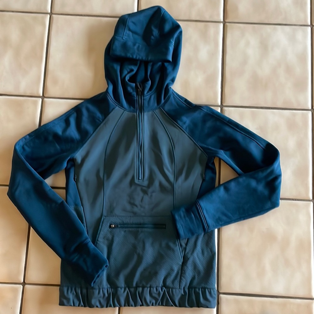 Lululemon women’s Scuba full zipped hoodie size S